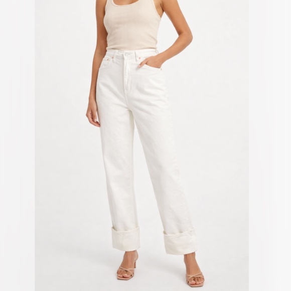 Abercrombie & Fitch Denim - Abercrombie & Fitch 90s Relaxed Ultra High Rise Cuffed Hem Jeans White Size 29